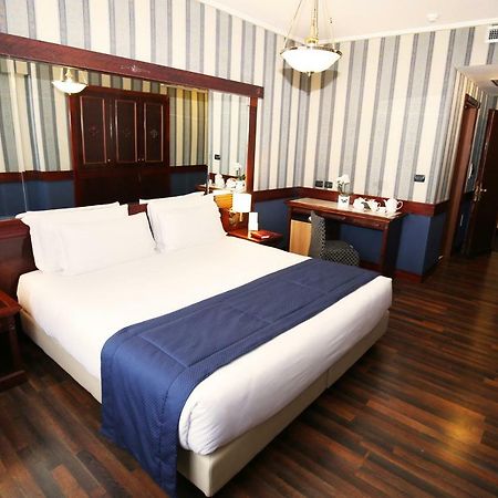 Hotel Regent Roma Ngoại thất bức ảnh