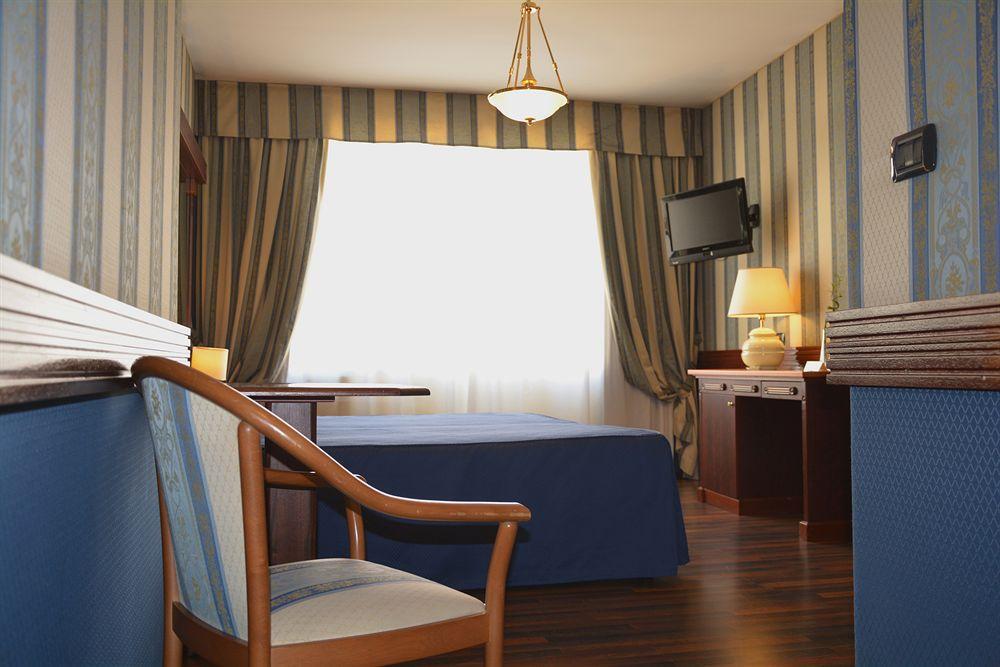 Hotel Regent Roma Ngoại thất bức ảnh