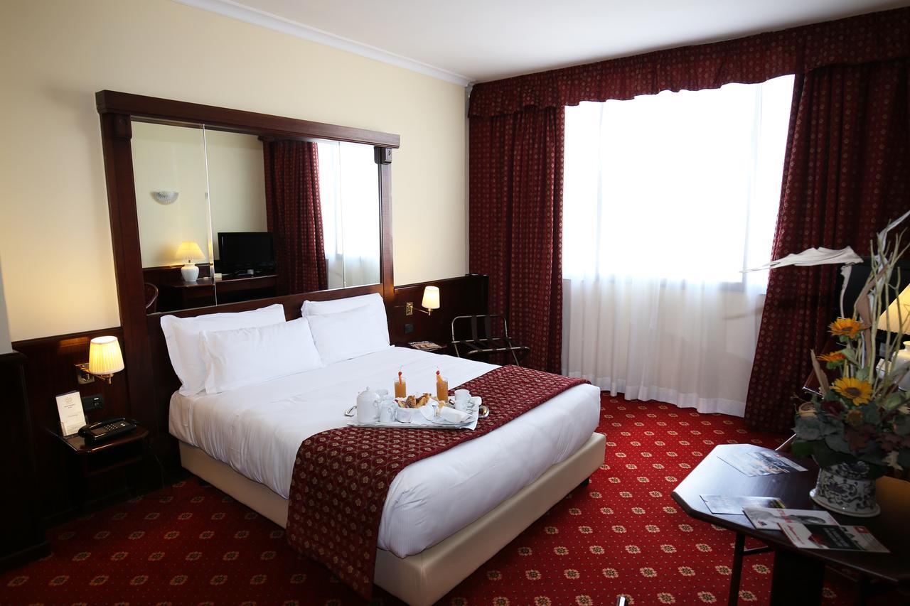 Hotel Regent Roma Ngoại thất bức ảnh
