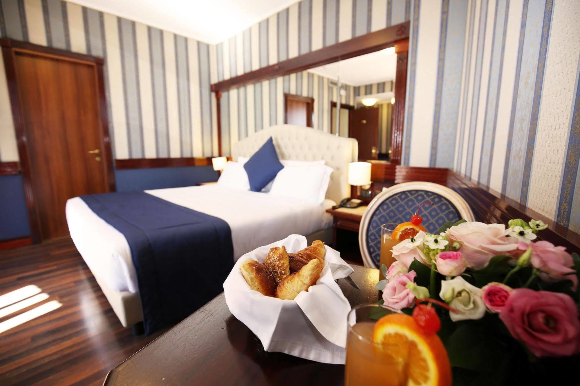 Hotel Regent Roma Ngoại thất bức ảnh